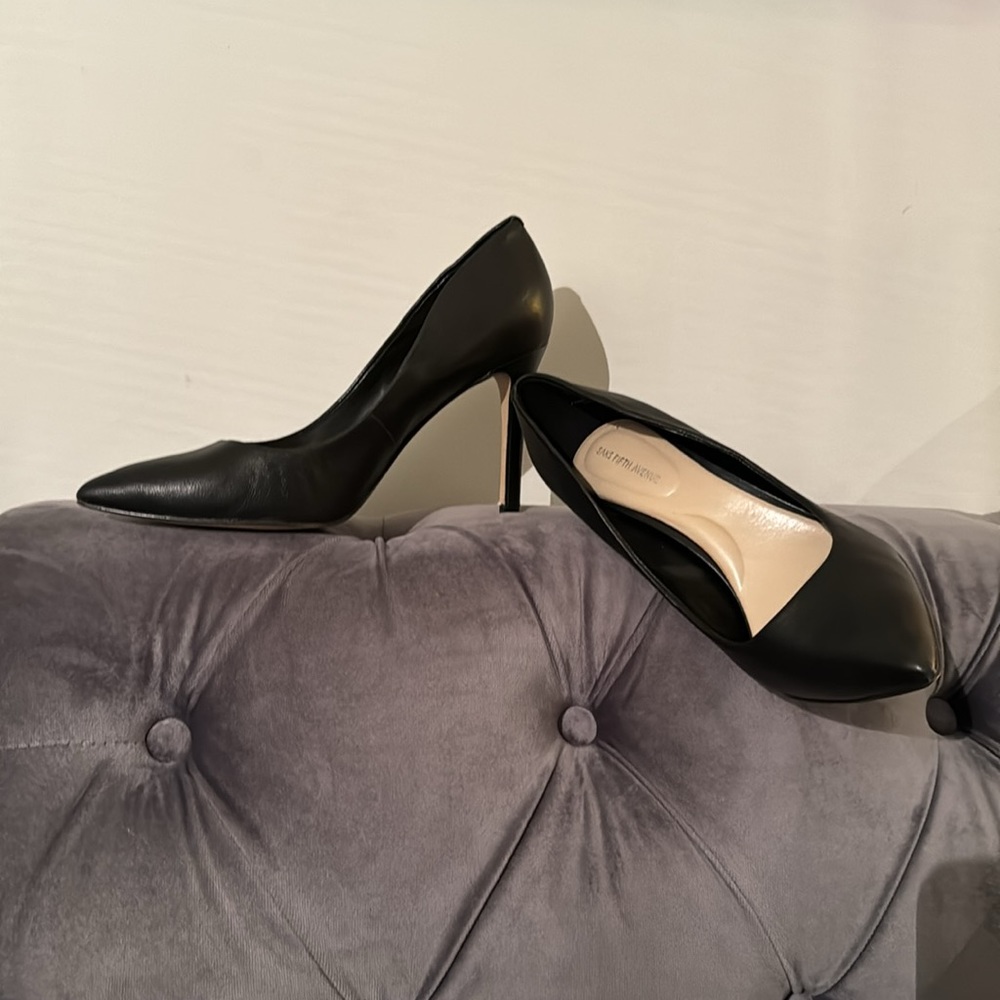 SAKS FIFTH AVENUE Cathy Pump High Heel Shoes black 8.5